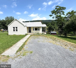 5367 Old Stage Rd, Mc Clure, PA 17841