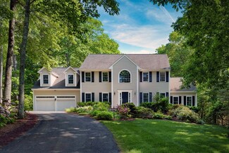 26 Ledge Hill Rd, Southborough, MA 01772