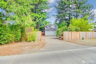 1742 N 122nd St, Seattle, WA 98133
