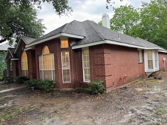 526 Greenwich Ln, Coppell, TX 75019