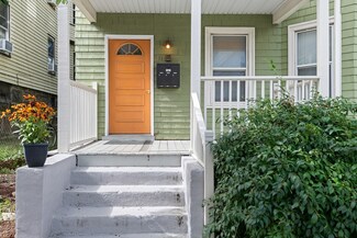 11 Weld Hill St Unit 2, Jamaica Plain, MA 02130