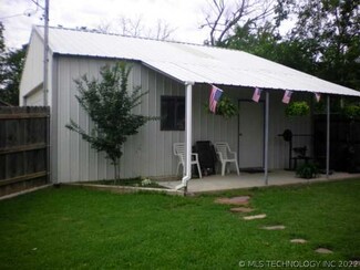 247 Magnolia St, Healdton, OK 73438