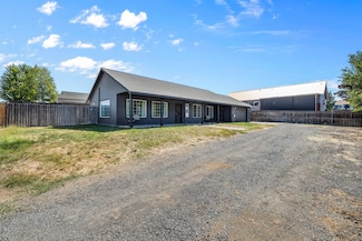 440 E Metolius St, Culver, OR 97734