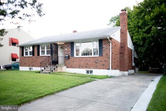 90 N Lunenburg Dr, New Castle, DE 19720