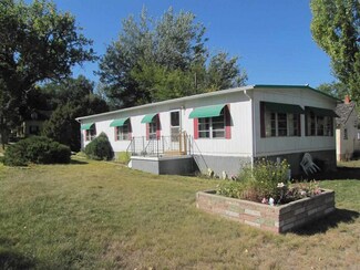 308 H St, Edgemont, SD 57735