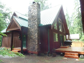 12038 Shuksan Rim Dr, Deming, WA 98244