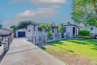 2516 Loma Linda Dr, Bakersfield, CA 93305