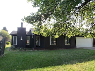 113 Tanglewood Dr, Sharpsville, IN 46068