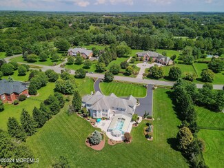 6 Evergreen Ln, Colts Neck, NJ 07722