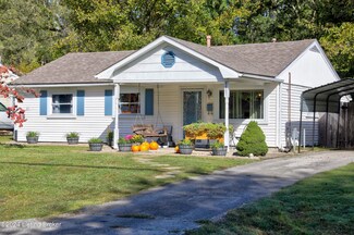 4807 Andalusia Ln, Louisville, KY 40272