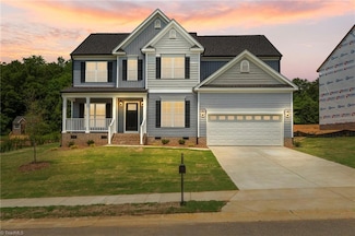 141 Oakmont Ln, King, NC 27021
