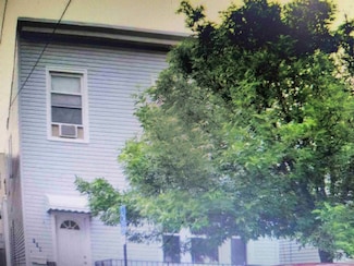 124 69th St Unit 2, Guttenberg, NJ 07093