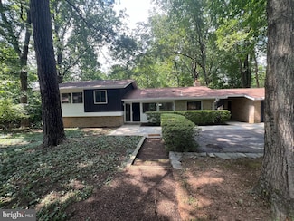 8322 Still Spring Ct, Bethesda, MD 20817
