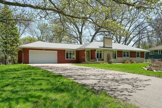 720 Kingsview Ln N, Plymouth, MN 55447