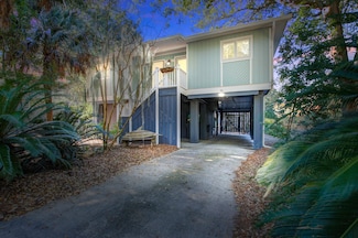 26 Twin Oaks Ln, Isle of Palms, SC 29451