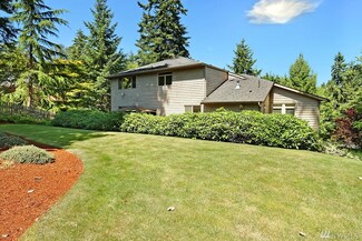 5565 NE 187th St, Kenmore, WA 98028