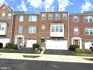 25795 Clairmont Manor Square, Aldie, VA 20105