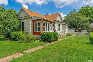 421 N Lafayette St, Mount Pulaski, IL 62548