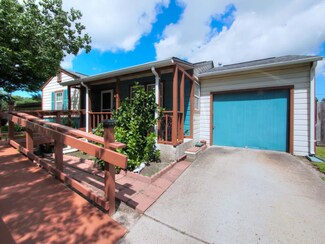 733 Westchester Dr, Corpus Christi, TX 78408