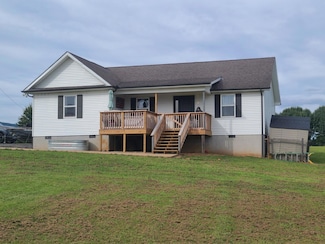 842 Kelly Ln, Pikeville, TN 37367
