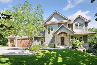 1340 Fox St, Wayzata, MN 55391