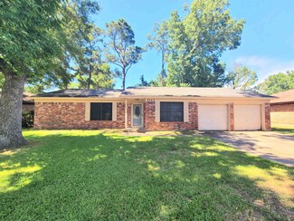 5260 Ada Ave, Beaumont, TX 77708