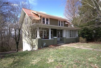 1207 Highland Ave, Cambridge, OH 43725