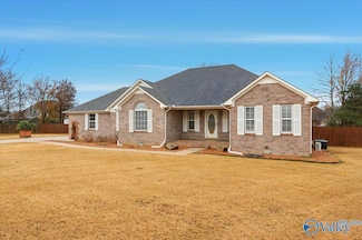 27088 Randal Cir, Athens, AL 35613