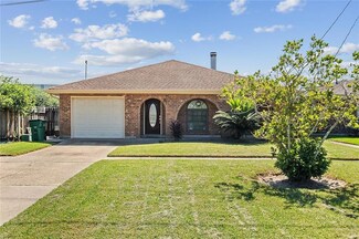 5008 Utica St, Metairie, LA 70006