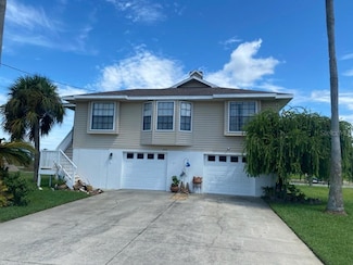 4049 Triggerfish Dr, Hernando Beach, FL 34607