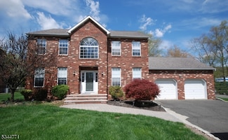 58 Greenbrook Rd, Green Brook, NJ 08812