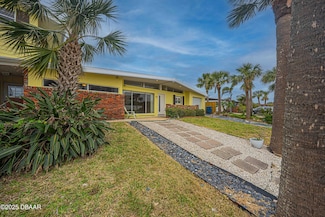 215 S Venetian Way, Port Orange, FL 32127