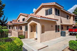 43473 30th St W Unit 4, Lancaster, CA 93536