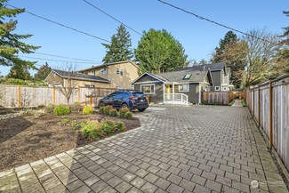 13532 Ashworth Ave N Unit A, Seattle, WA 98133