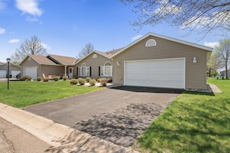 5588 Kalland Ave NE, Albertville, MN 55301