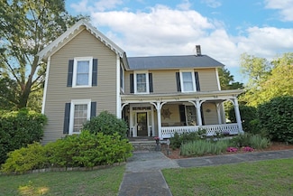206 W Pinckney St, Abbeville, SC 29620