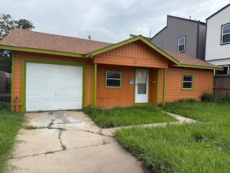 221 Noras Ln, Houston, TX 77022