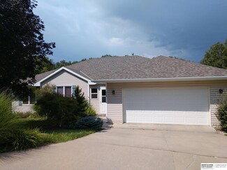 628 S 4th St, Plattsmouth, NE 68048