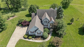 11685 Hosford Rd, Chardon, OH 44024
