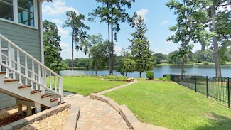 365 W Shore Dr, Ochlocknee, GA 31773