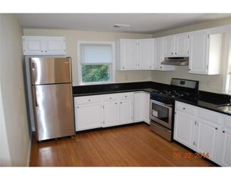 21 Blakeville St, Dorchester, MA 02121