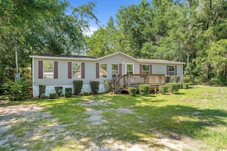 34 Eighth Ave, Crawfordville, FL 32327