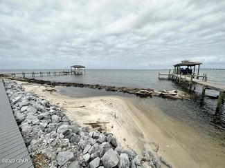 1758 Stanford Rd, Gulf Breeze, FL 32563