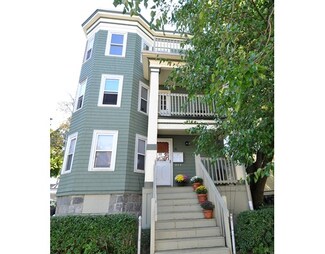41 King St Unit 3, Dorchester, MA 02122