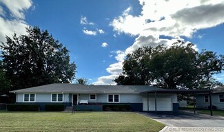 38 W Chestnut St, Skiatook, OK 74070