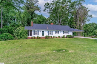 105 Barksdale Cir, Laurens, SC 29360