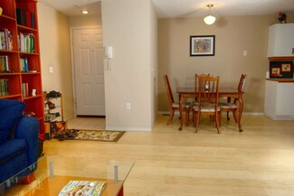 18523 68th Ave NE Unit 202, Kenmore, WA 98028