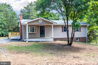 1097 Ridings Mill Rd, Middletown, VA 22645