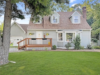 126 S Madison St, Staunton, IL 62088