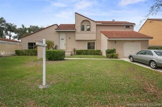 12265 Garden Dr, Hollywood, FL 33026